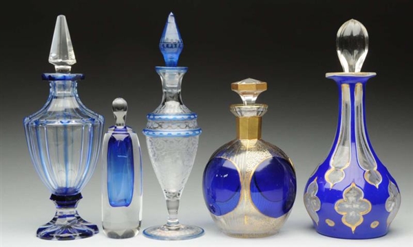 LOT OF 5 BLUE AND CLEAR ART GLASS PERFUME BOTTLES 