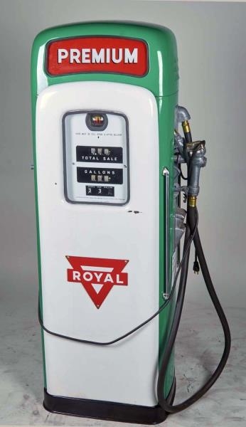 WAYNE GAS PUMP IN ROYAL PREMIUM GAS MOTIF         