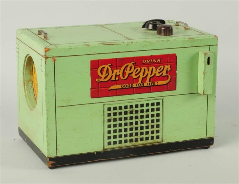 1940S WOODEN DR. PEPPER COOLER RADIO.             