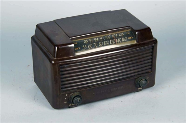 GENERAL ELECTRIC BROWN PLASTIC 2-KNOB AM/FM RADIO 