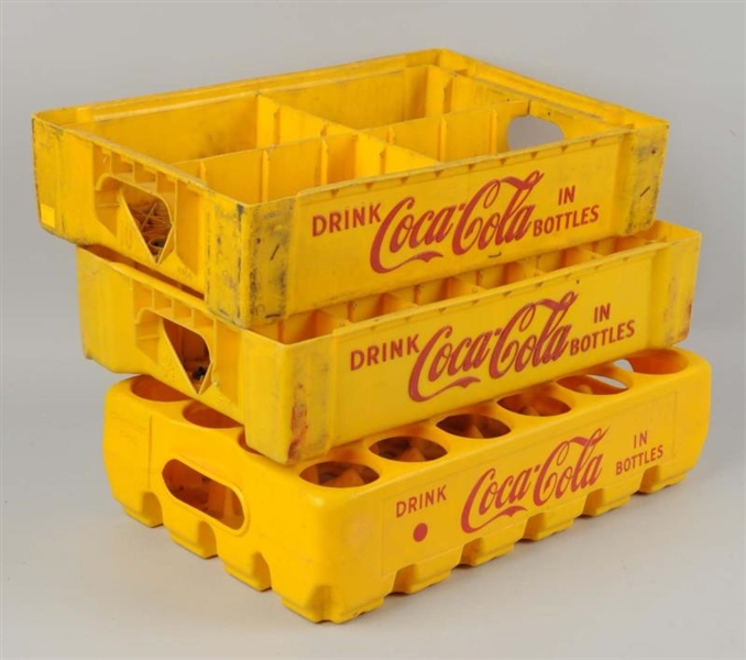LOT OF 3: 1950S COCA-COLA PLASTIC 24 BOTTLE CASE. 
