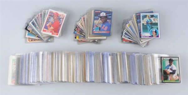 LOT OF APPROX. 200 1970S-PRESENT BASEBALL CARDS. 