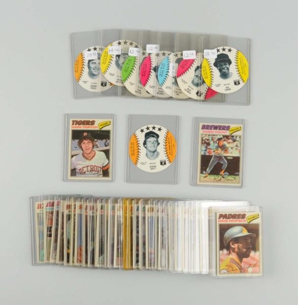 LOT OF TOPPS 1977 BASEBALL CLOTH STICKERS.        