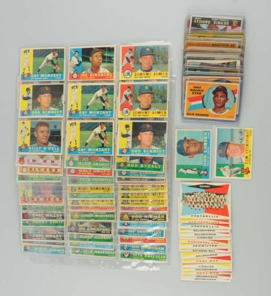 OVER 100 TOPPS 1960 BASEBALL CARDS.               