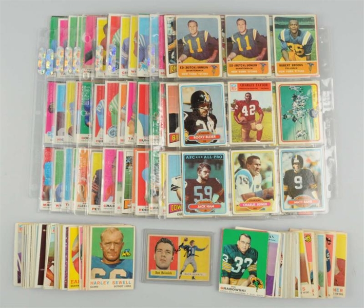 LARGE LOT OF VINTAGE 1950S - 70S FOOTBALL CARDS 