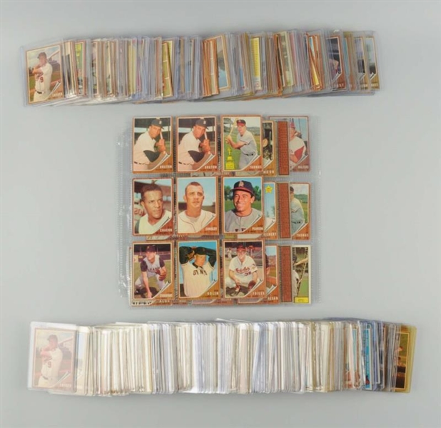APPROX. 300 1959 - 1962 TOPPS BASEBALL CARDS.     