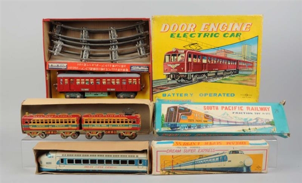 LOT OF 3: JAPANESE TIN TOY TRAINS.                