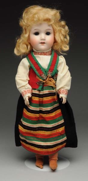 CLASSIC GERMAN BISQUE DOLL.                       