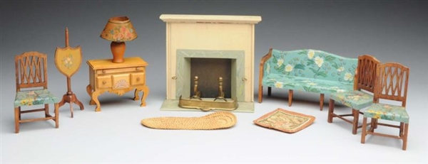 LOT OF DOLL HOUSE FURNITURE.                      