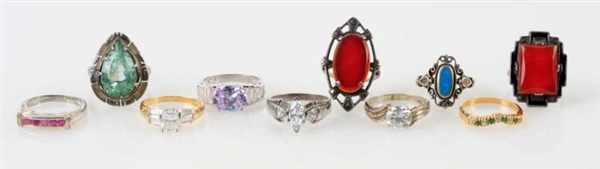 LOT OF 10: ASSORTED RINGS.                        