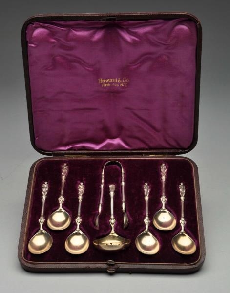 CASED SET OF ENGLISH SILVER SPOONS.               