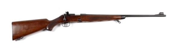 **HIGH COND. WINCHESTER 52 SPORTING RIFLE (1952). 