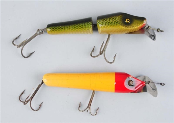 LOT OF 2: SOUTH BEND BAITS.                       