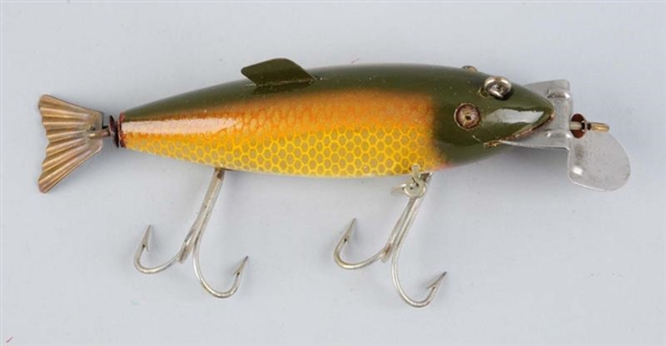 CCB CO. FINTAIL SHINER.                           