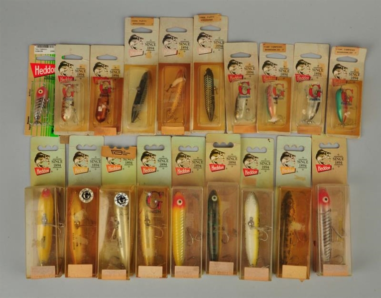 LOT OF 19: HEDDON SURFACE BAITS IN BOXES.         