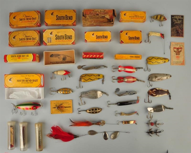 LARGE LOT ASSORTED SOUTH BEND BAITS, BOXES,PAPER. 
