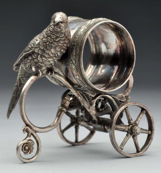 NAPKIN RING WITH FIGURAL BIRD.                    