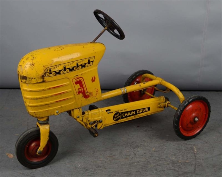 PRESSED STEEL MURRAY TRACTOR PEDAL CAR            