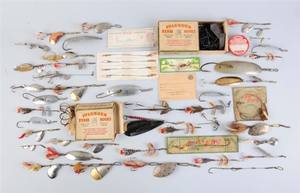 LARGE LOT OF ASSORTED METAL FISHING LURES         