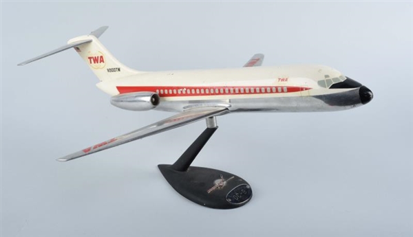 TWA DC-9 DOUGLAS DISPLAY MODEL PLANE.             