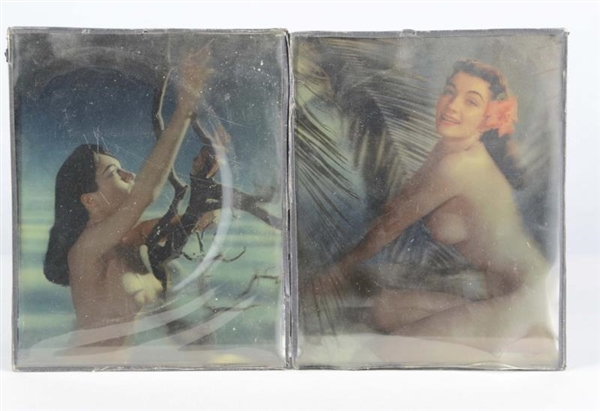 LOT OF 2: LENTICULAR PRINTS OF PINUP GIRLS        