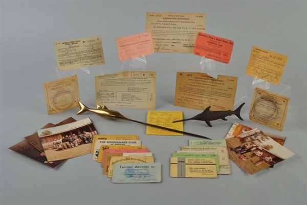 LOT OF VINTAGE MEMBERSHIP CARDS AND PHOTOS.       