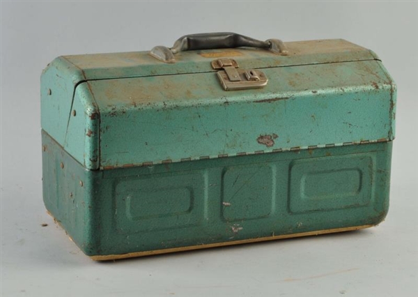 VINTAGE "WALTON" GREEN TACKLE BOX WITH LURES      