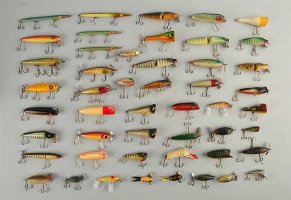 LARGE LOT OF WOODEN LURES.                        