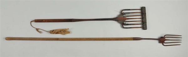 LOT OF 2: FROG/FISH GIGGER/SPEARS.                