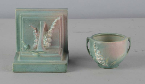 LOT OF 2: ROSEVILLE POTTERY FOXGLOVE ITEMS        