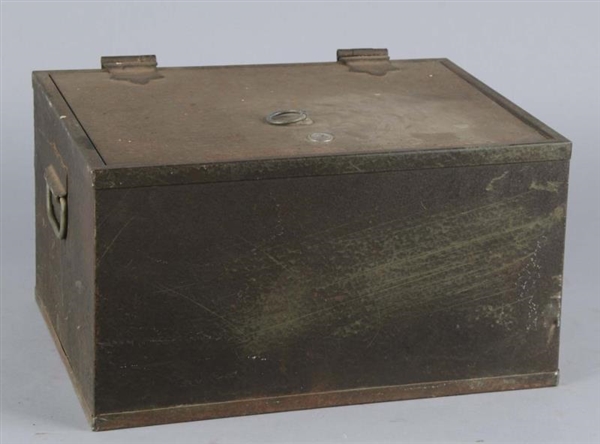 GREEN STRONG BOX SAFE WITH CARRYING HANDLES       