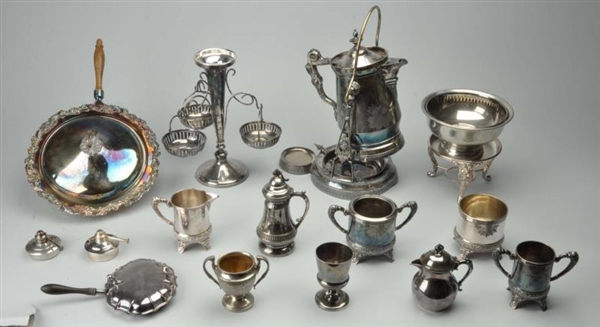 LARGE LOT OF SILVERPLATE FOOD SERVICE ITEMS.      