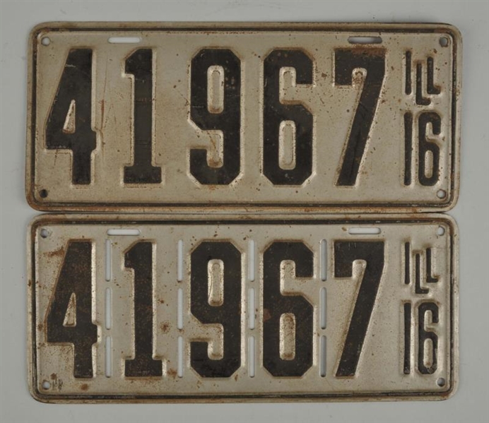 SET OF 1916 ILLINOIS LICENSE PLATES.              