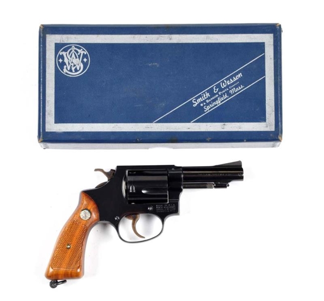 **BOXED S&W MODEL 36 DOUBLE ACTION REVOLVER.      