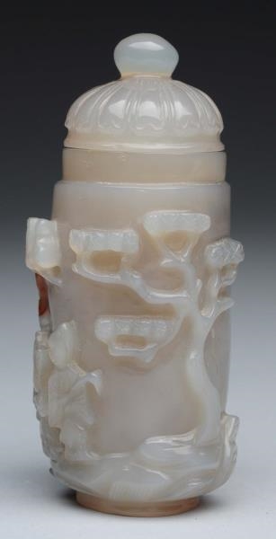CHINESE CARVED HARD STONE SNUFF BOTTLE            