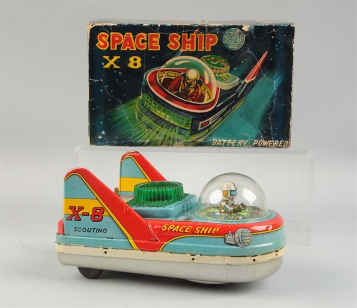 JAPANESE TIN LITHO BATTER OPERATED SPACE SHIP TOY.