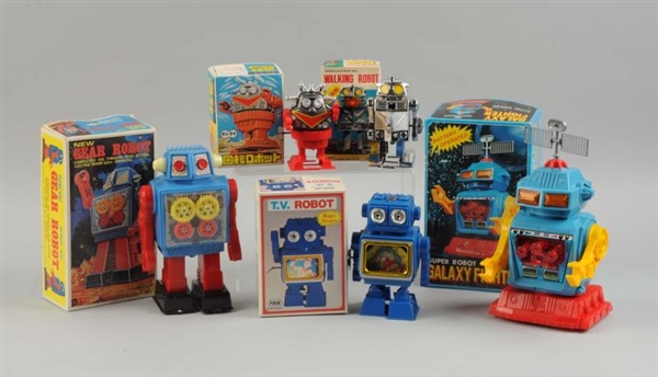 LOT OF 5: JAPANESE BATTERY-OP & WIND-UP ROBOT TOYS