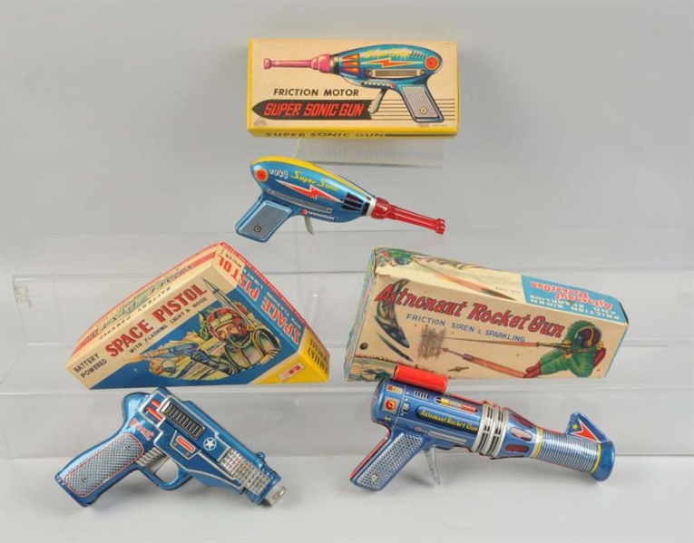 LOT OF 3: JAPANESE SPACE GUNS IN BOXES.           