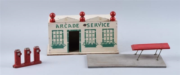 ARCADE WOODEN SERVICE STATION.                    