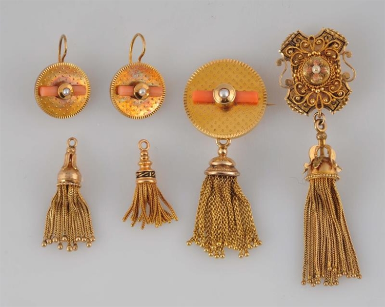 LOT OF 6: VICTORIAN YELLOW GOLD JEWELRY.          