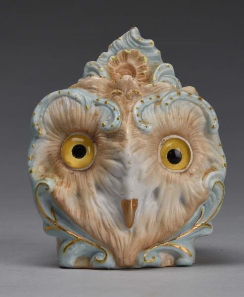 FIGURAL OWL INKWELL WITH GLASS EYES.              