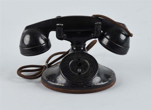 CANADIAN NORTHERN ELECTRIC DESK TELEPHONE.        