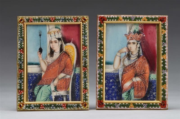 PAIR OF MINIATURE INDIAN PAINTINGS ON IVORY.      