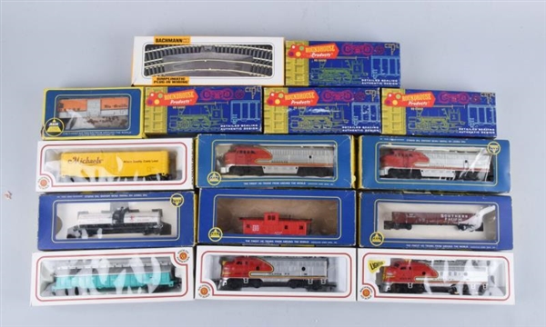 LOT OF 15: ASSORTED BACHMAN ROLLING STOCK.        