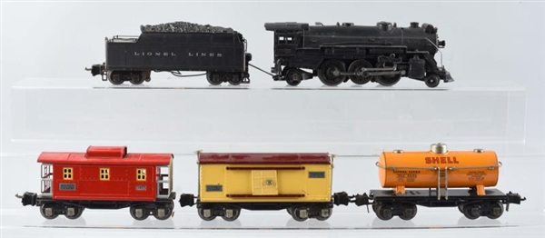 LOT OF 5: LIONEL #225 LOCOMOTIVE AND FREIGHT CARS.