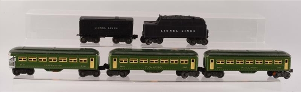 LOT OF 8: LIONEL CARS AND MISCELLANEOUS ITEMS.    