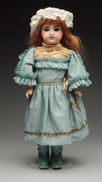 17" CLOSED MOUTH GERMAN DOLL.                     