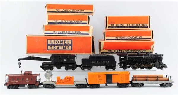 LOT OF 7: LIONEL NO. 675 LOCOMOTIVE AND CARS.     