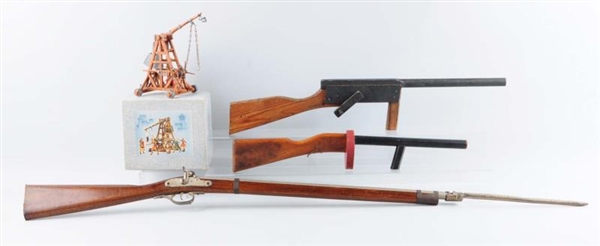 LOT OF 4: WOODEN TOY RIFLES AND TOY IN BOX.       