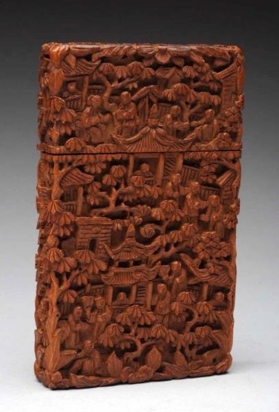 19TH CENTURY CHINESE CARVED CARD CASE.            